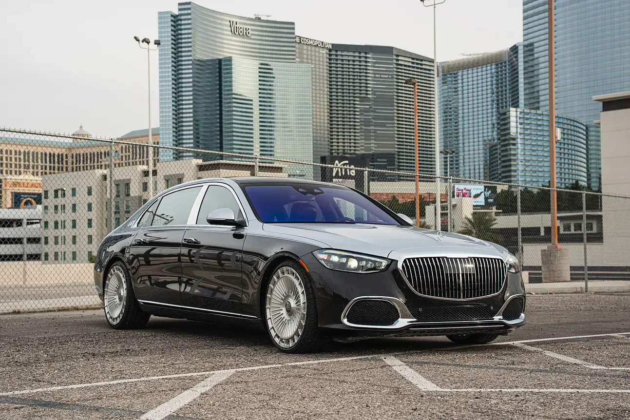 Maybach S580 - View 2