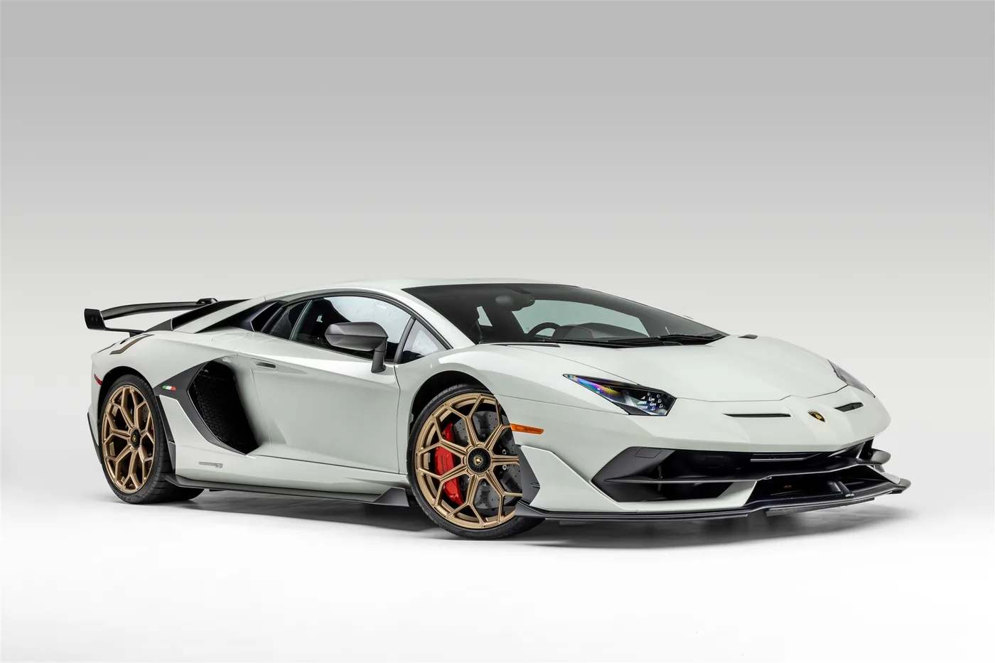 2020 Lamborghini Aventador SVJ - View 7