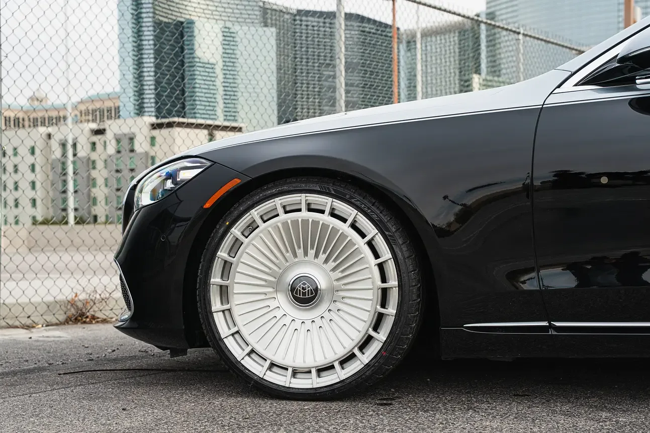 Maybach S580 - View 5