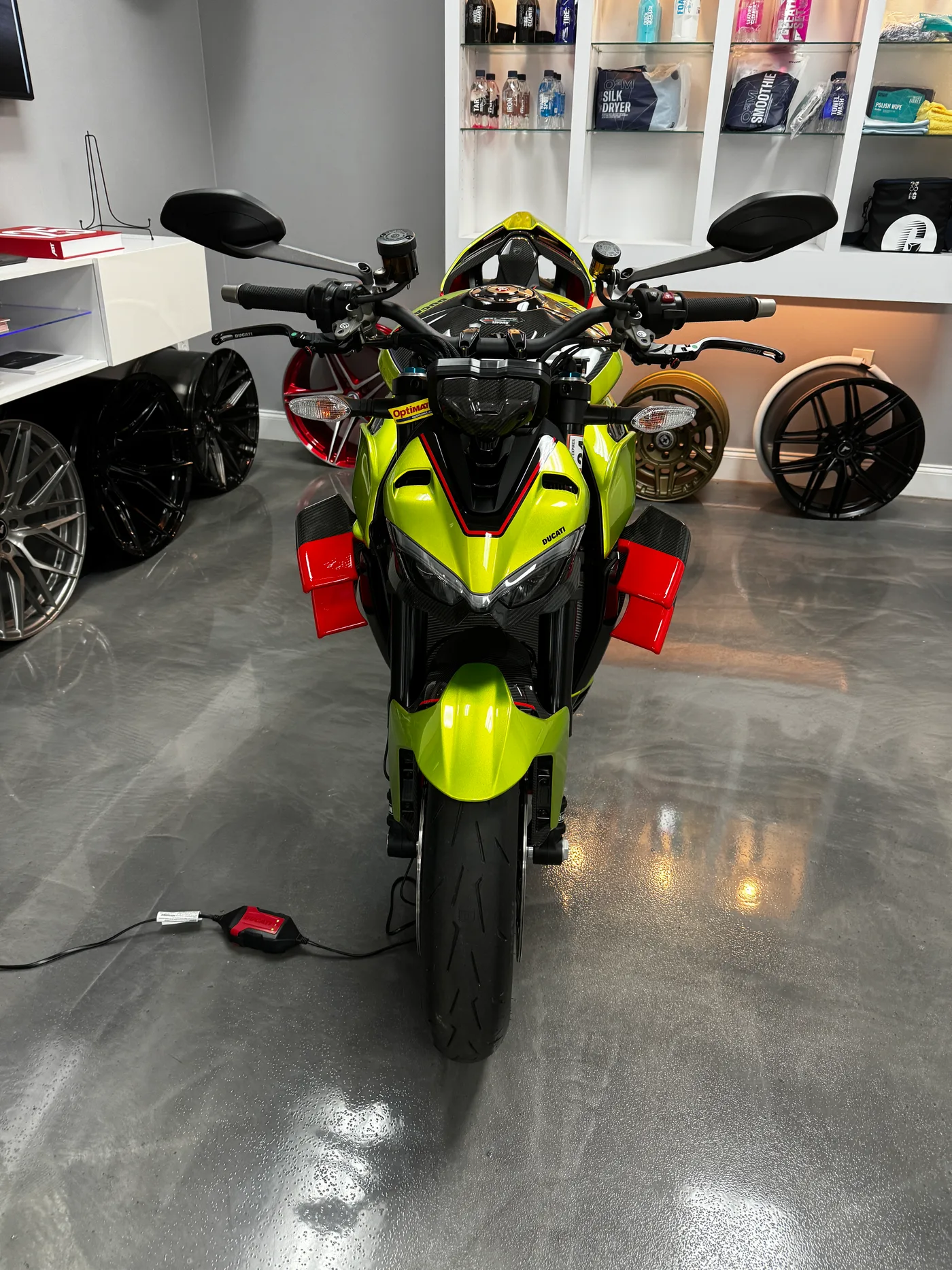 2023 Ducati Lamborghini Streetfighter - View 2