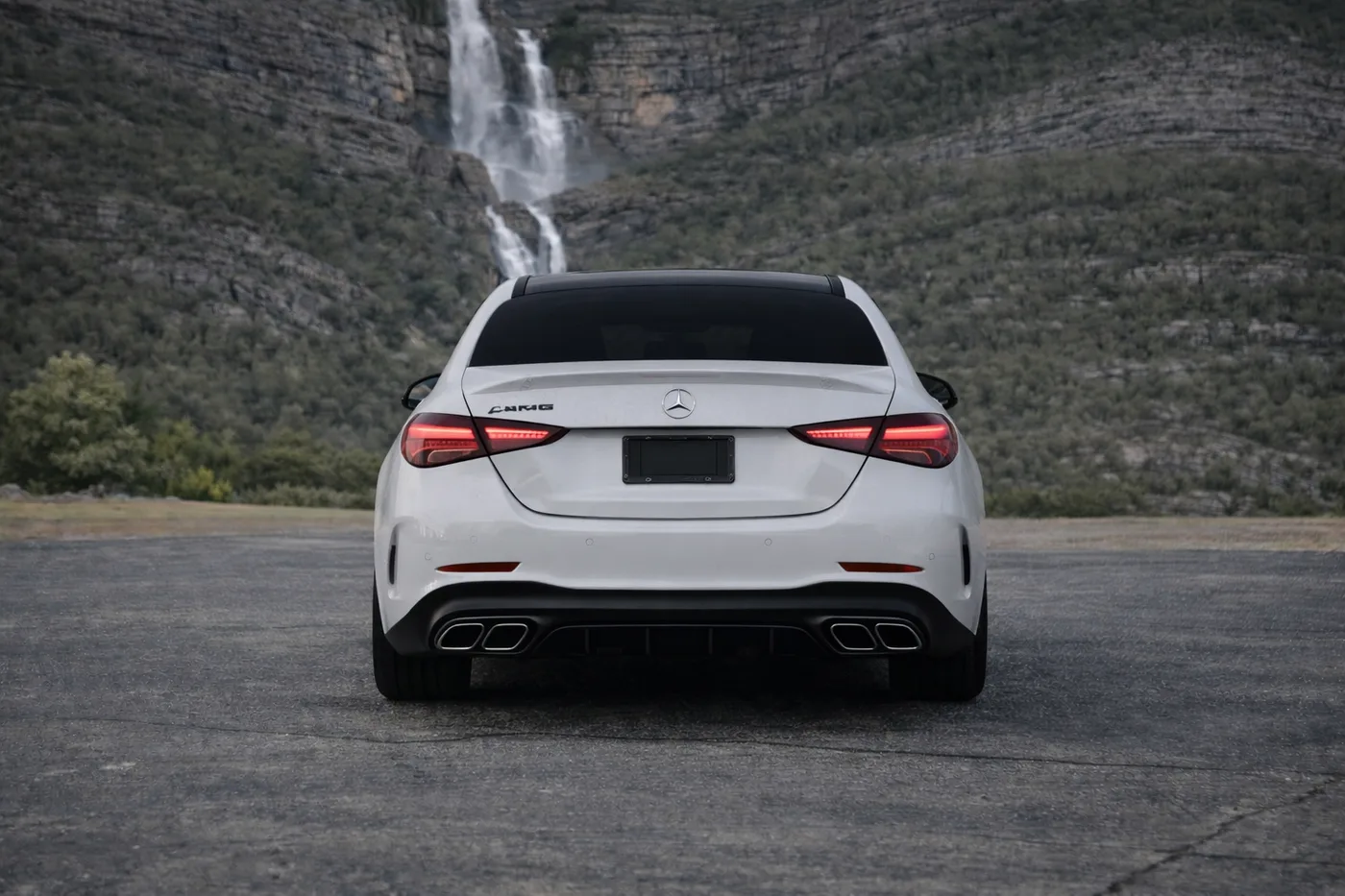 Mercedes-Benz C63 AMG E Performance AWD - View 7