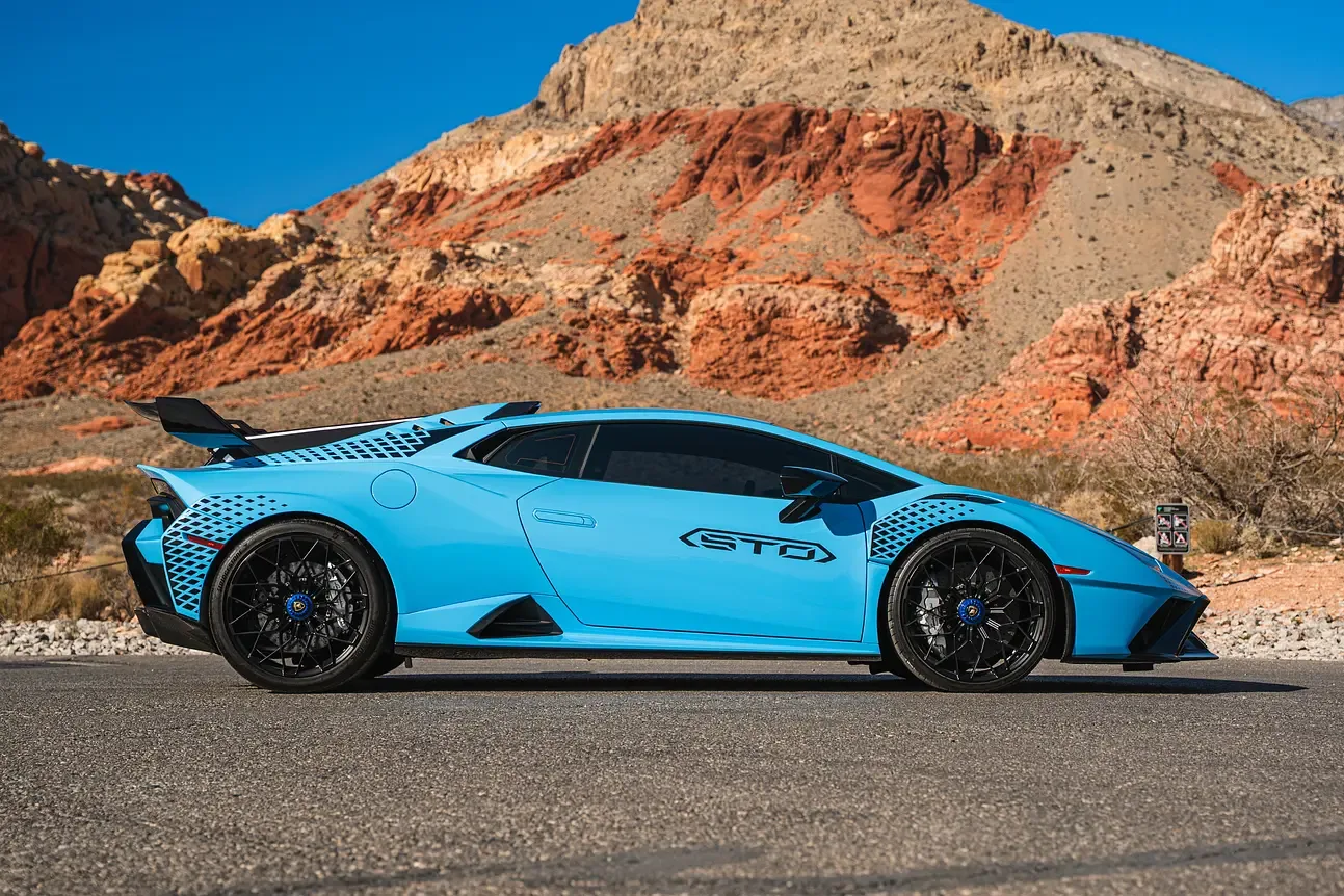 Huracan STO - View 4