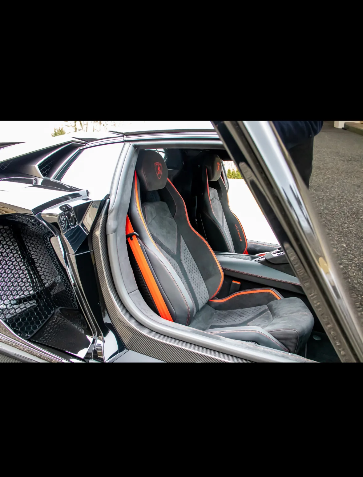 2022 Lamborghini Aventador Ultimae Roadster - View 5