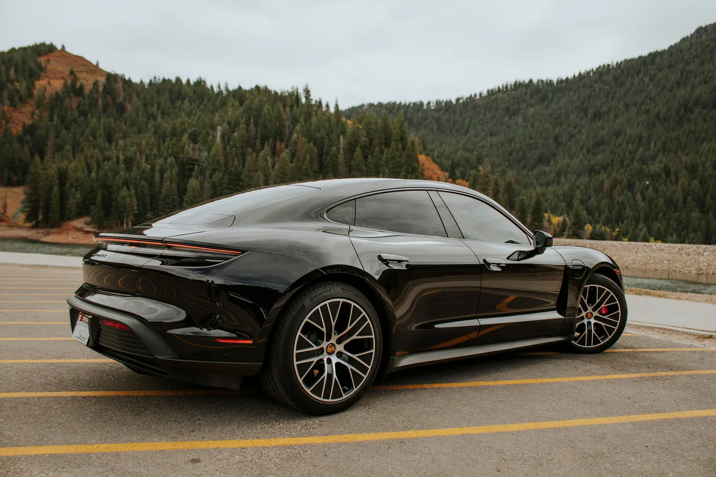 Porsche Taycan 4S - View 8