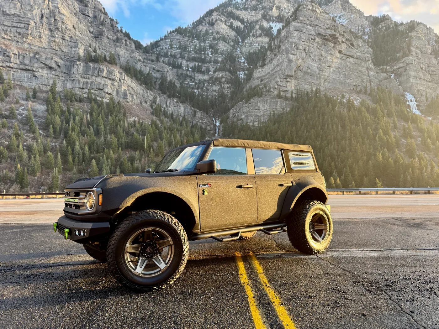 Ford Bronco SOFLO Raptor - View 2