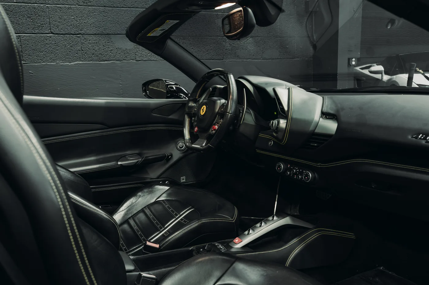 Ferrari 488 Spider - View 4