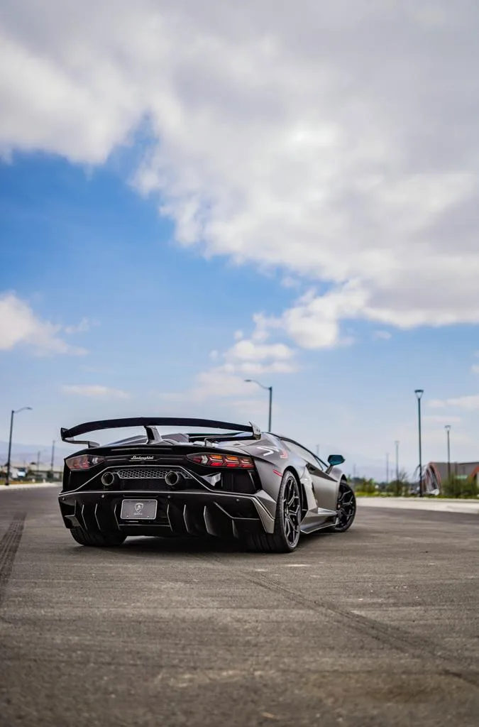 2020 Lamborghini Aventador SVJ Roadster - View 6