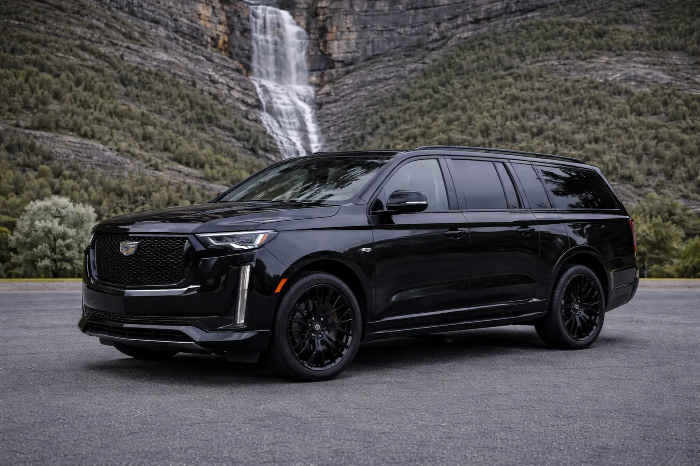Cadillac Escalade ESV Platinum - View 4