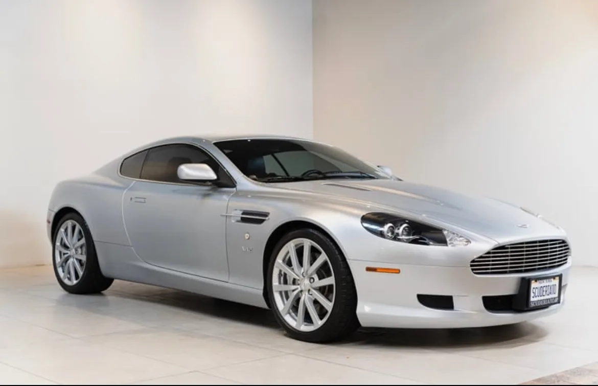 2005 Aston Martin DB9 Base - View 3