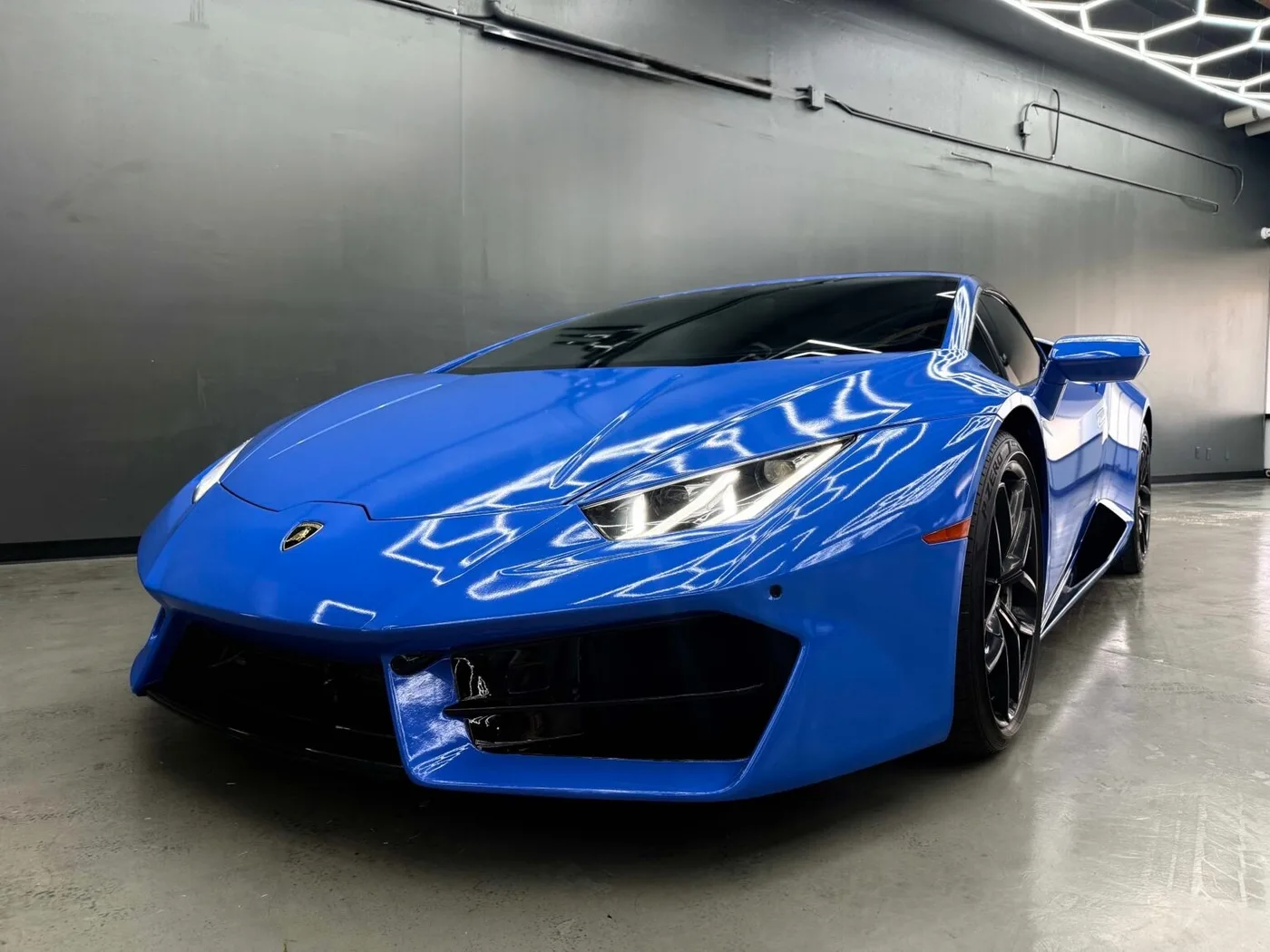 Lamborghini Huracan Spider - View 6