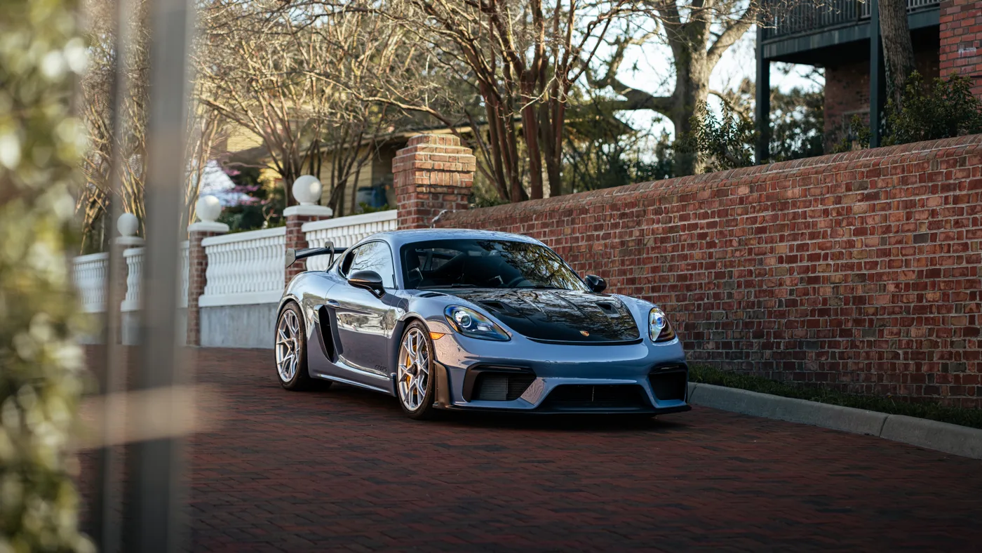2023 Porsche GT4 RS - View 7