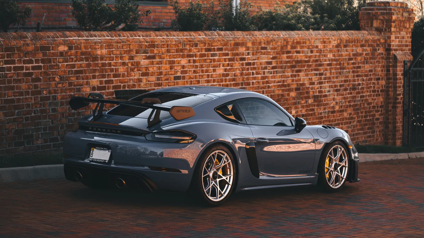 2023 Porsche GT4 RS - View 5