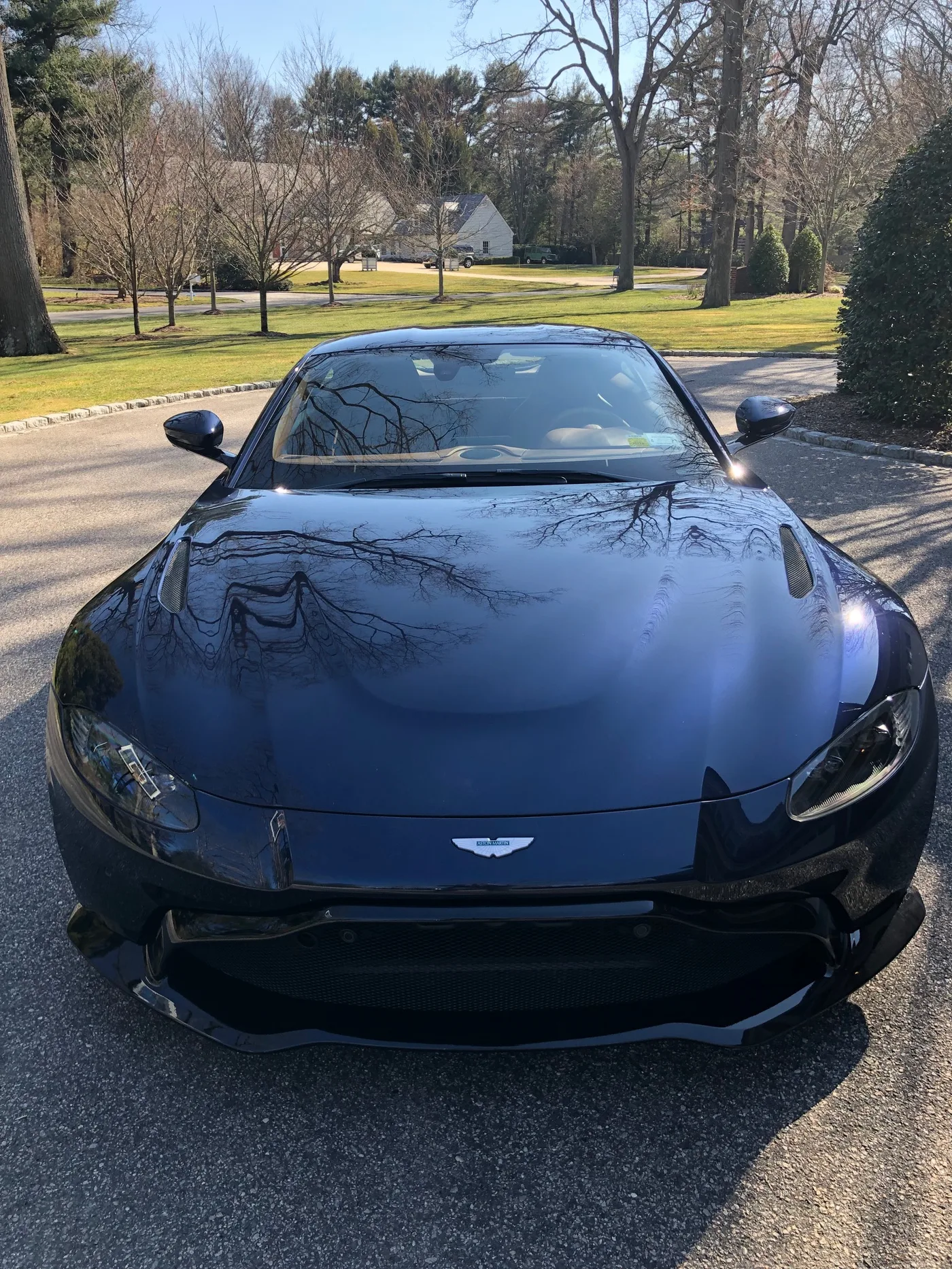 2020 Aston Martin Vantage Base - View 4