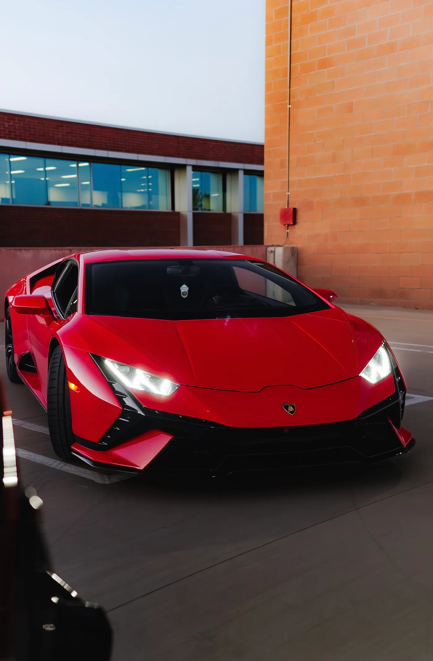 Lamborghini EVO - View 2