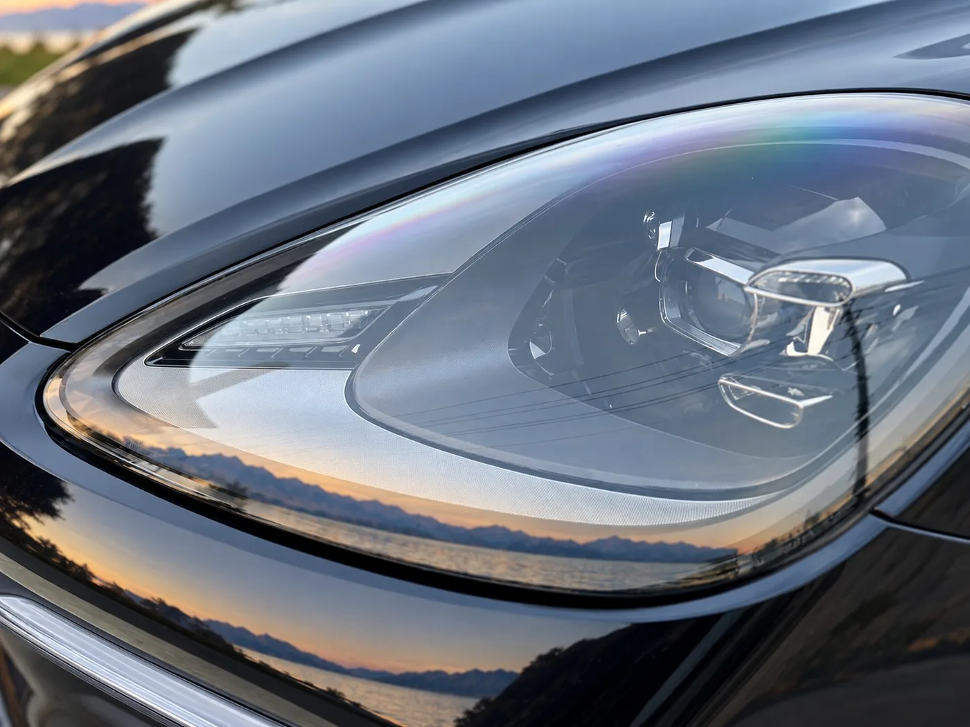 Porsche Cayenne - View 3