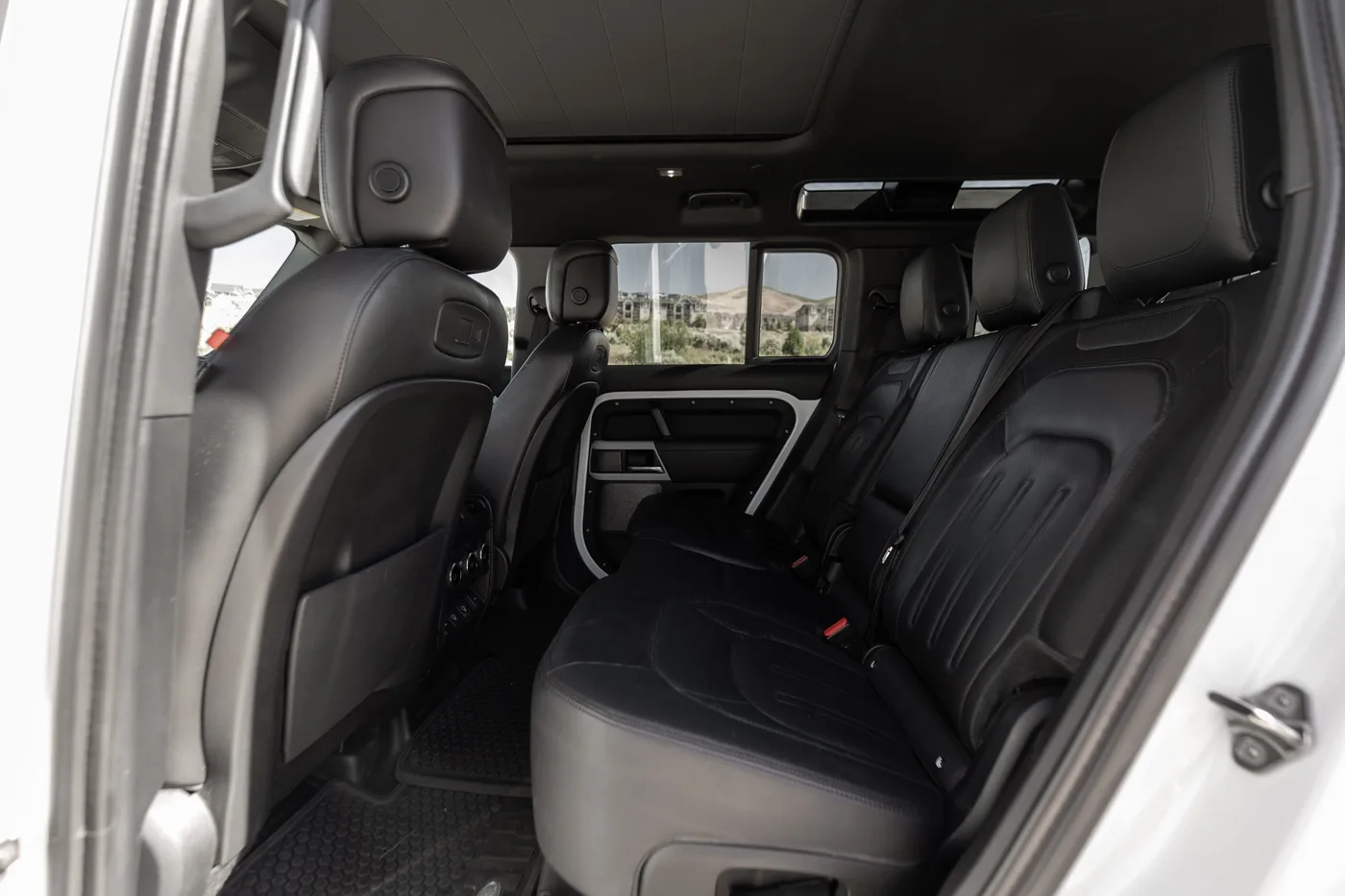 Land Rover Defender HSE 110 X - View 8