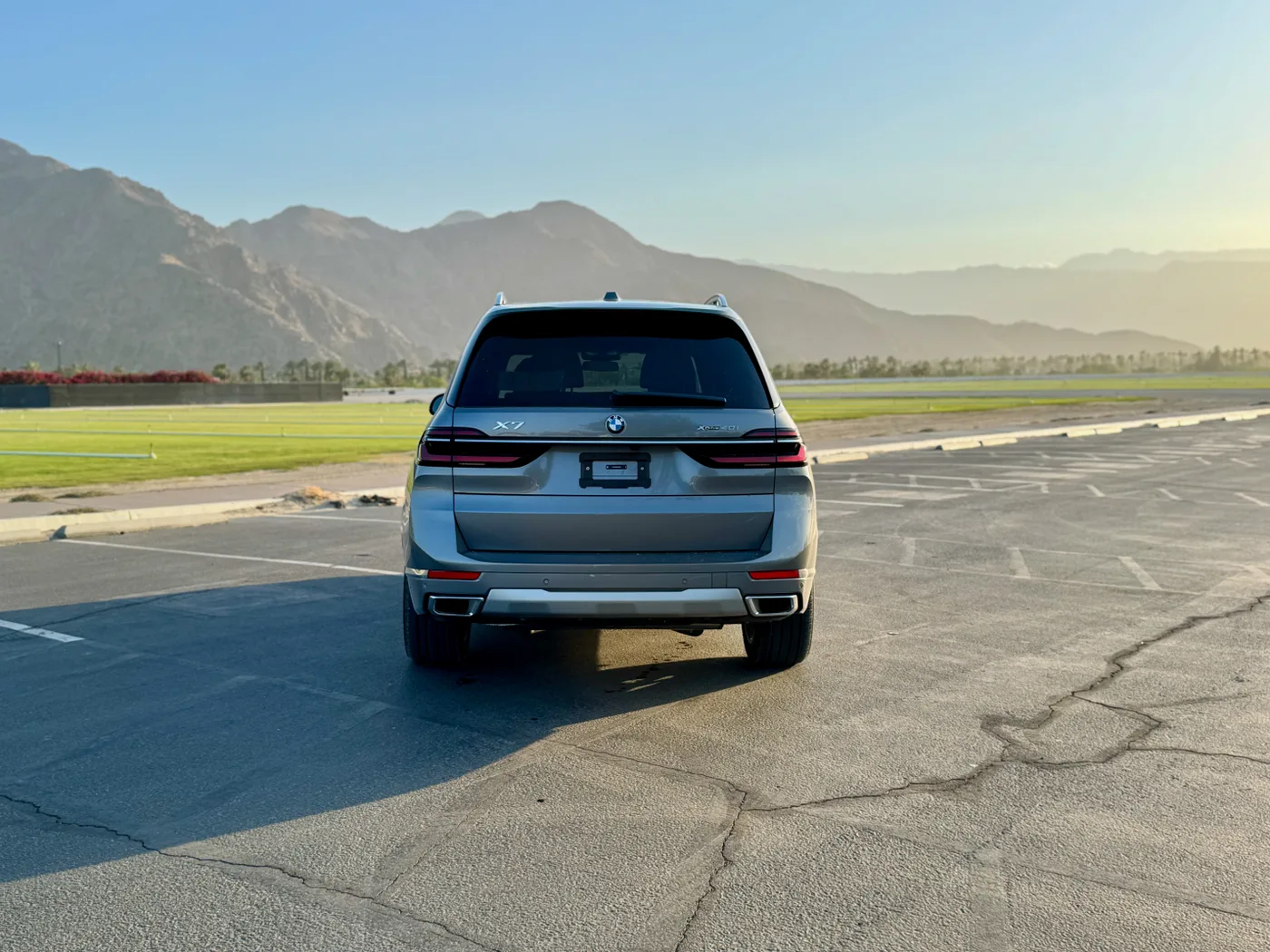 BMW X7 - View 10