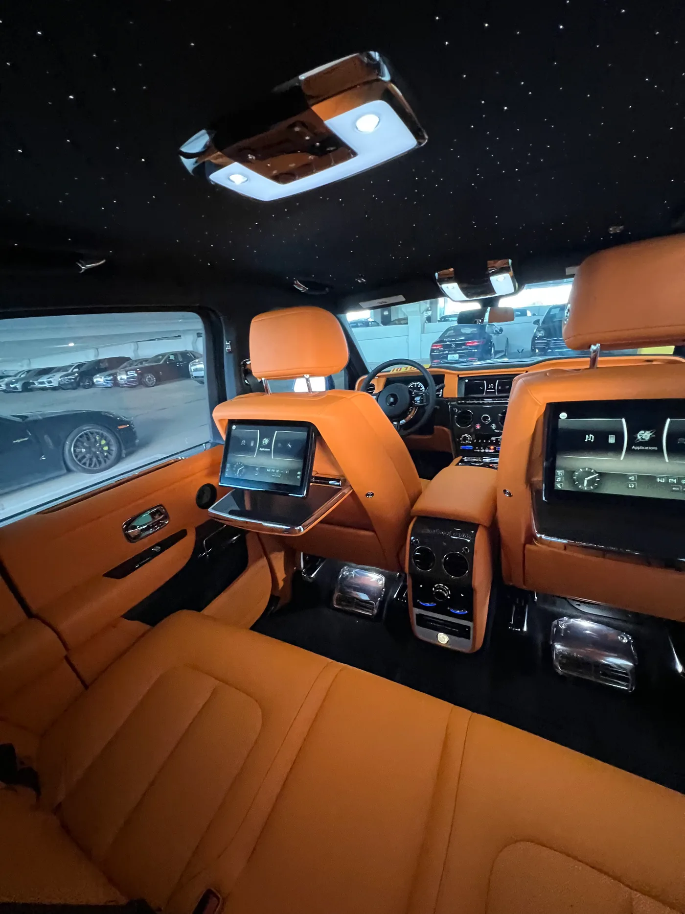 2022 Rolls-Royce Cullinan Black Badge - View 5