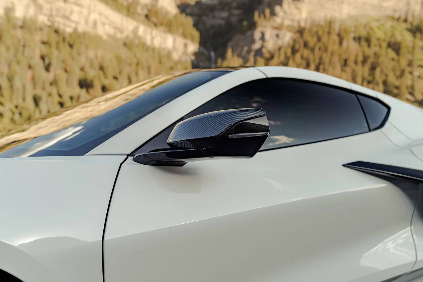 Chevrolet Corvette C8 - View 4