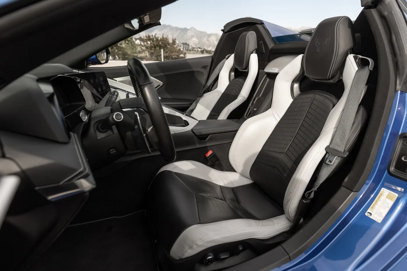 Chevrolet C8 Corvette - View 6