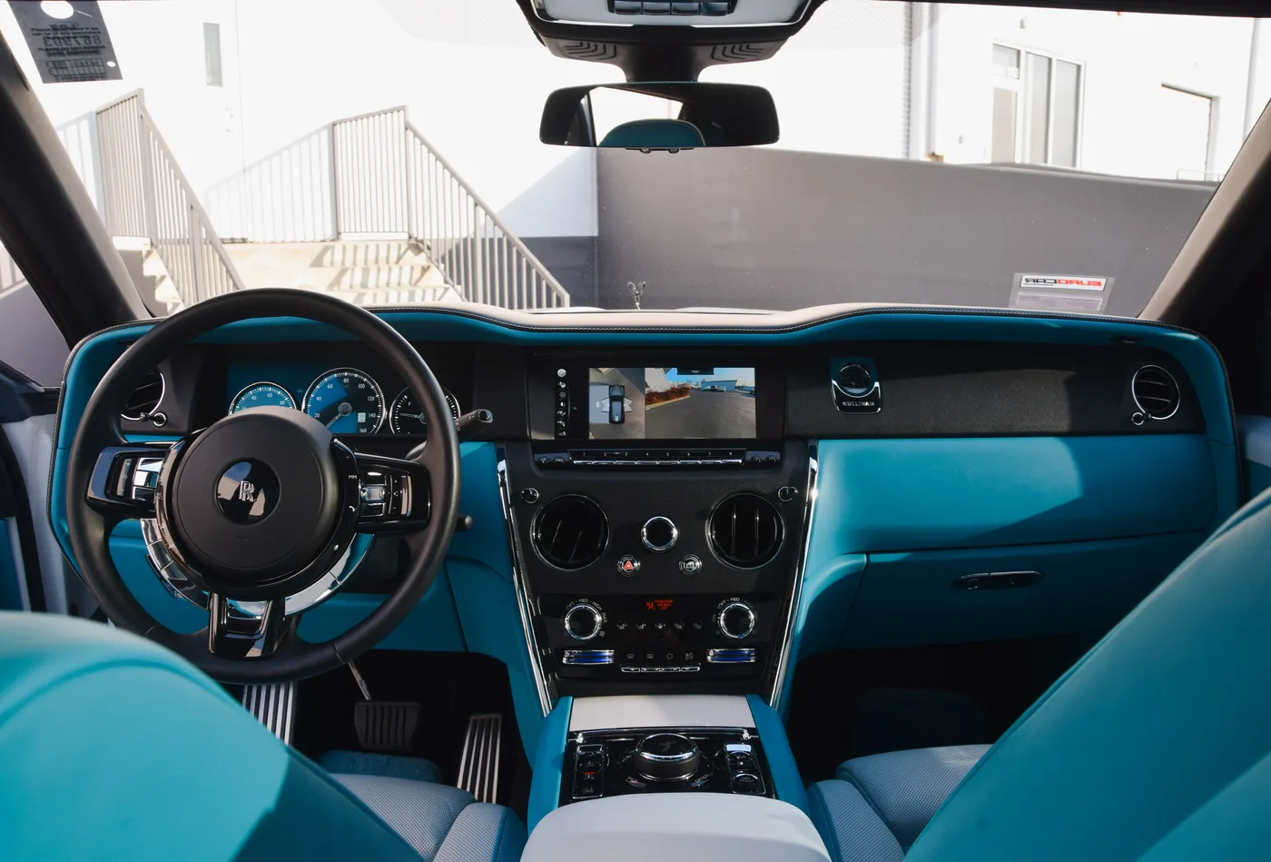 Rolls Royce Cullinan - View 4
