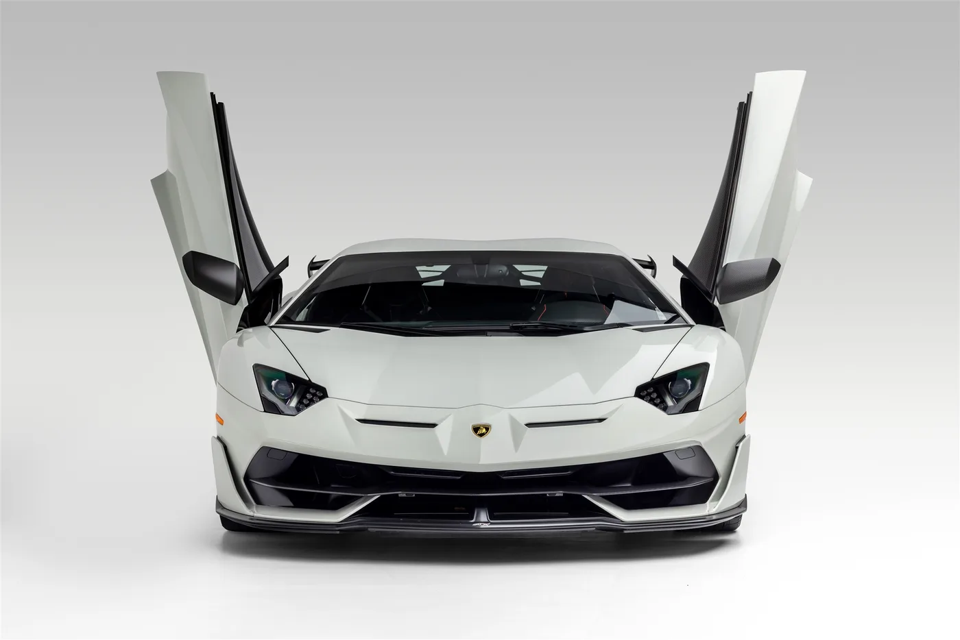 2020 Lamborghini Aventador SVJ - View 5
