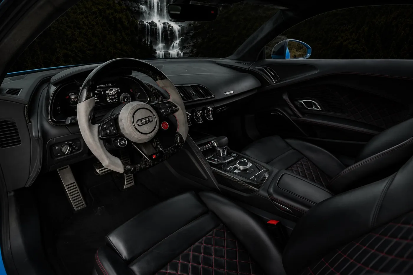 Audi R8 Twin Turbo AWD - View 2