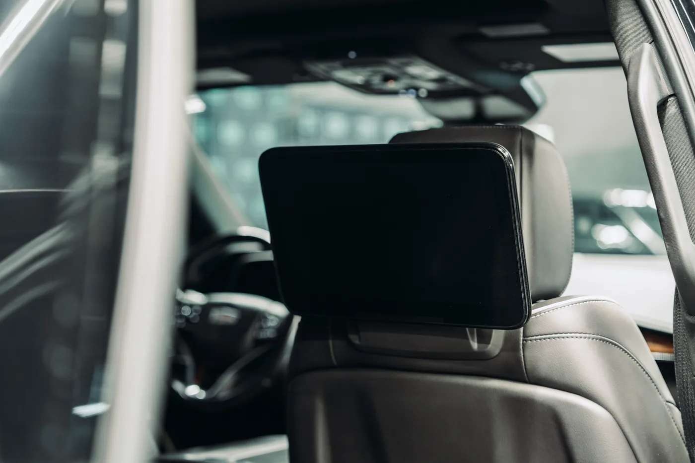 Cadillac Escalade - View 5