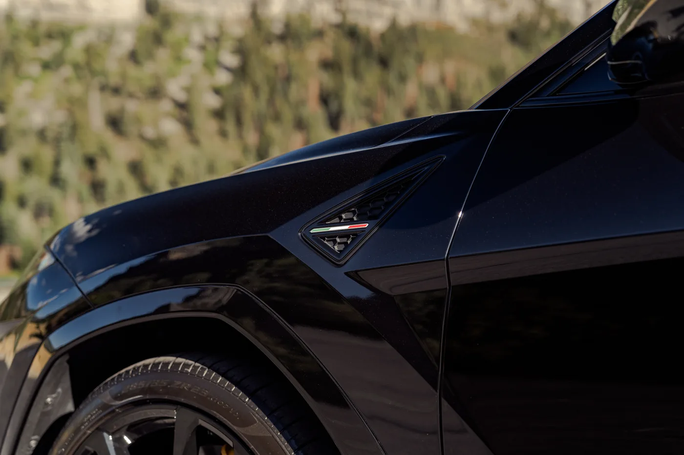 Lamborghini Urus - View 7