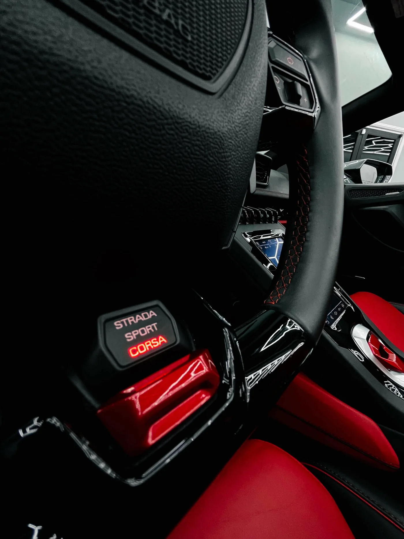 Lamborghini Evo Spider - View 9
