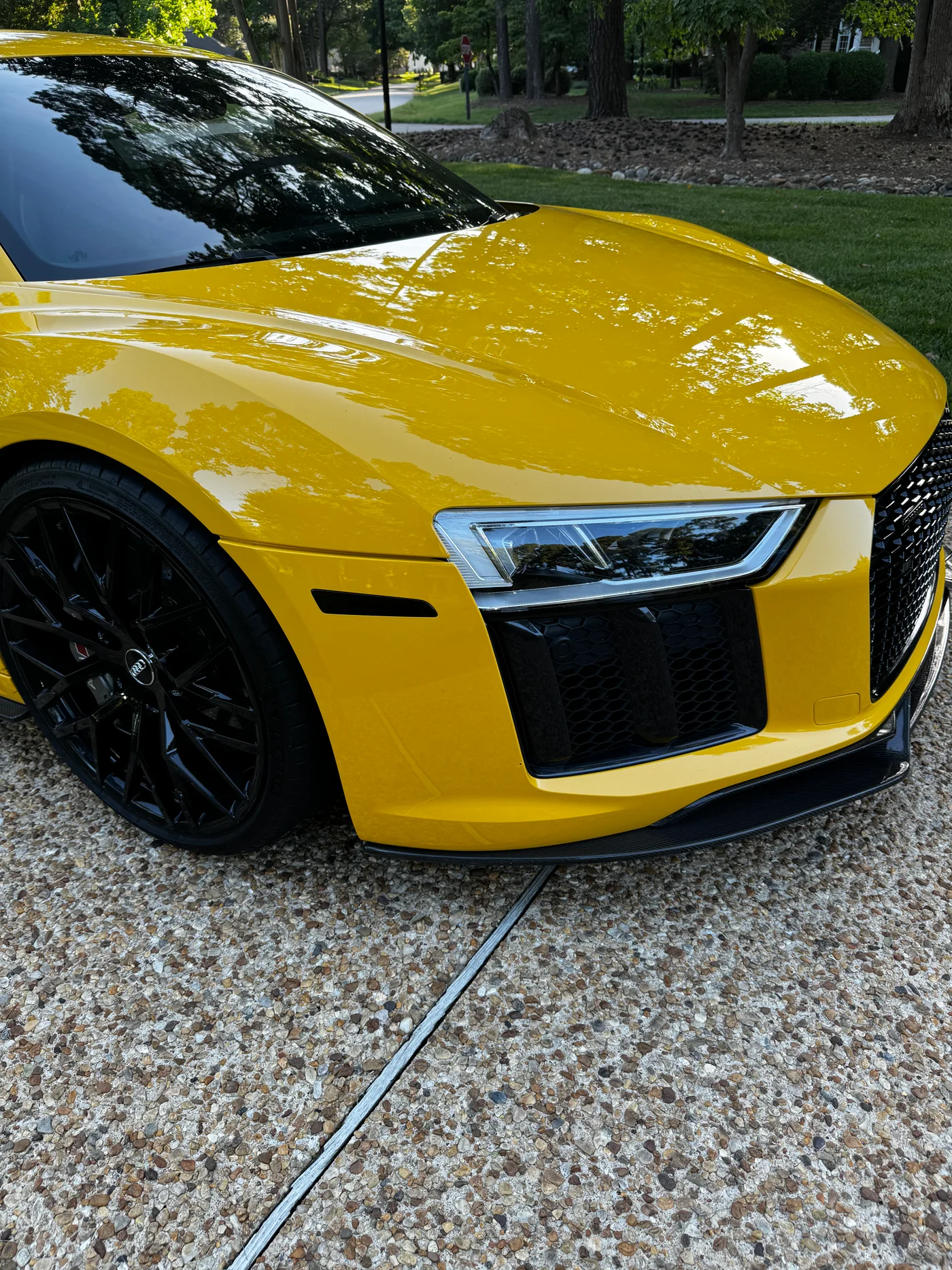 2017 Audi R8 Quattro Plus - View 9