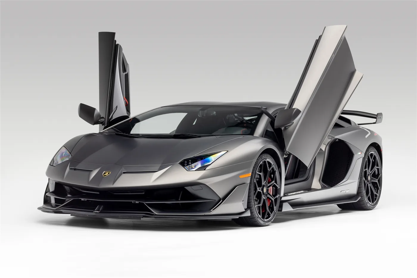 2020 Lamborghini Aventador SVJ - View 3